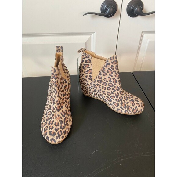 Toms Kelsey wedge heel leopard print boots - Picture 1 of 10